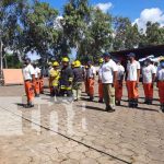 Bomberos de nuevo ingreso participaron en una tarde deportiva
