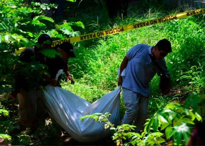 cadaver el salvador, el puerto de la libertad, cadaver, autoridades, poza,