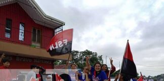 Caravana en saludo al 42/19 en las calles de San Carlos