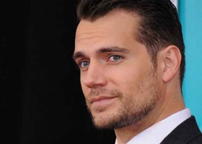 Foto: Henry Cavill le ha apostado al amor / Referencia