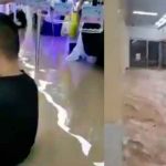 Metro en China: Pasajeros con el agua al cuello y aferrados a las asas (VIDEOS) Metro en China: Pasajeros con el agua al cuello y aferrados a las asas / FOTO / Captura