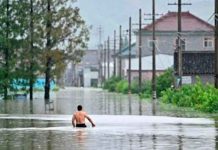 Suben a 71 las muertes por inundaciones en centro de China