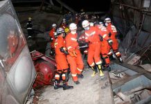 Foto: Rescatan otros siete supervivientes en hotel derrumbado en China/TN8