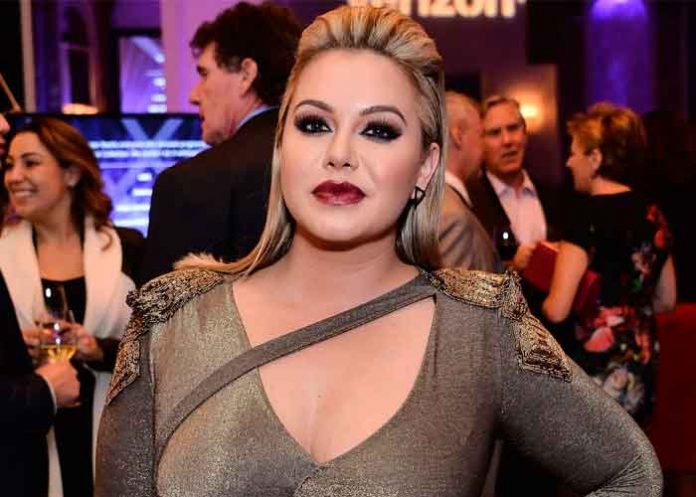 chiquis-rivera- ¡Sin tapujos! Chiquis Rivera deja ver las cicatrices de su cirugía estética
