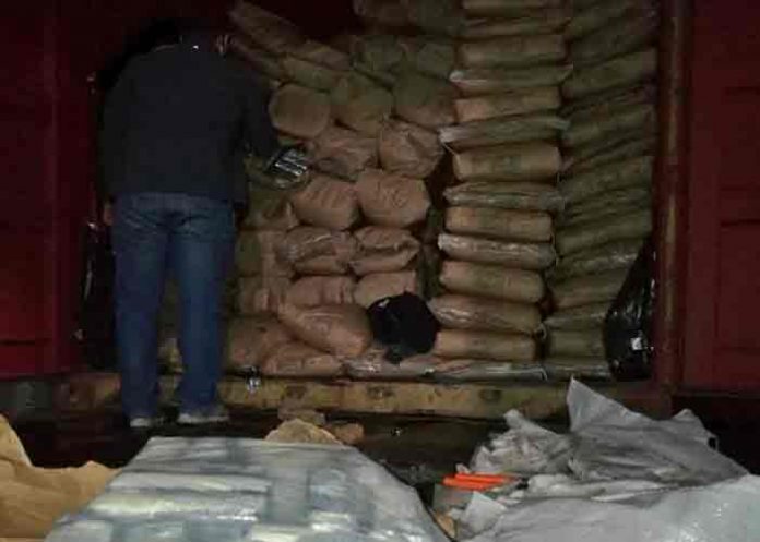 Incautan más de 3 toneladas de cocaína en bolsas de azúcar, Paraguay