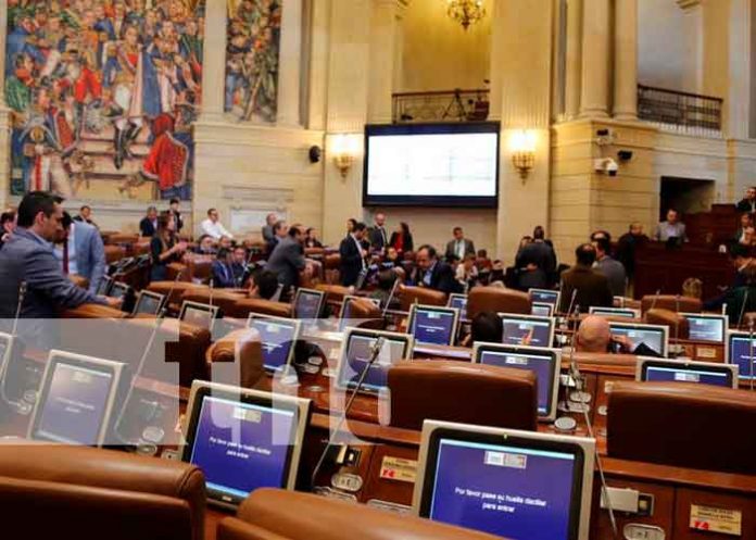 colombia, vigor, cadena perpetua, violadores, asesinos,