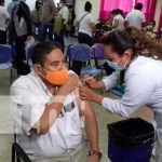 Con alegría más nicaraguenses reciben la vacuna contra el COVID-19 Aplicación de la vacuna contra el COVID-19 en Nicaragua