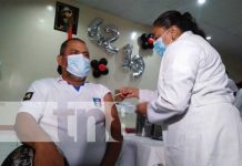 Continúa vacunación voluntaria contra el COVID-19 en Managua Vacunación voluntaria en puestos de salud en Managua