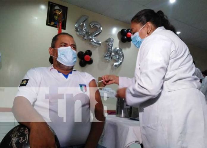 covid-vacuna-managua-2 Vacunación voluntaria en puestos de salud en Managua