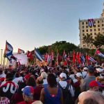 Cubanos se manifiestan en defensa de la Revolución