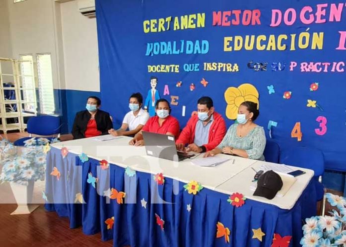 Selección de la Mejor Docente en Managua