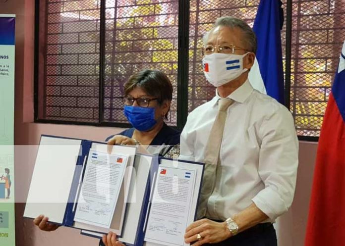 Acto por la firma de una donación por parte de Taiwán a Nicaragua para combatir el COVID-19