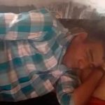 Hombre en la India duerme 300 días al año, entérate el por qué Hombre en la India duerme 300 días al año