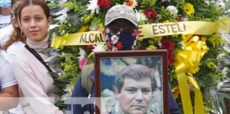 Ofrenda floral para el Comandante "El Zorro" en Estelí
