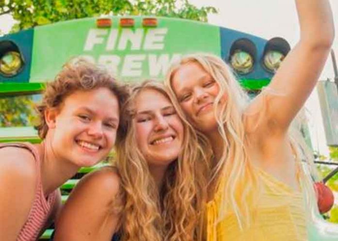 estados-unidos- De película: Tres mujeres descubren que tenían el mismo novio y se hacen amigas