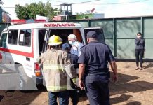 Hombre termina prensado entre un cabezal y un contenedor en el Bo. Camilo Chamorro Hombre termina prensado entre un cabezal y un contenedor en el Bo. Camilo Chamorro