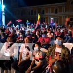 Foto:Granadinos se desbordaron para conmemorar el 42/19/TN8