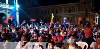 Foto:Granadinos se desbordaron para conmemorar el 42/19/TN8