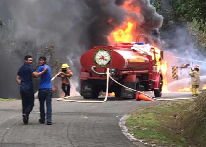 incendio-matagalpa-gasolinera-1 Momentos de un gran incendio en Rancho Grande, Matagalpa