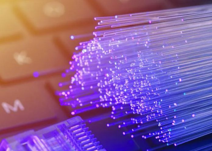 Foto: Japón crea el internet más rápido / Referencia