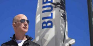 Un vuelo histórico: Jeff Bezos, alcanza el espacio