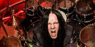 Foto: Fallece Joey Jordison, exbaterista de Slipknot / Referencia
