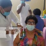 Población se desbordó a vacunación contra el COVID-19 en Chontales Jornada de vacunación contra el COVID-19 en Chontales