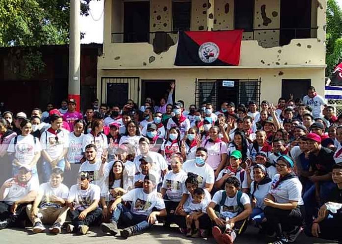 Homenaje de la Juventud Sandinista a Julio Buitrago