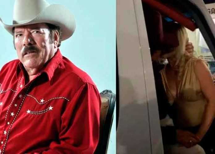 Cantante mexicano sorprendido por 