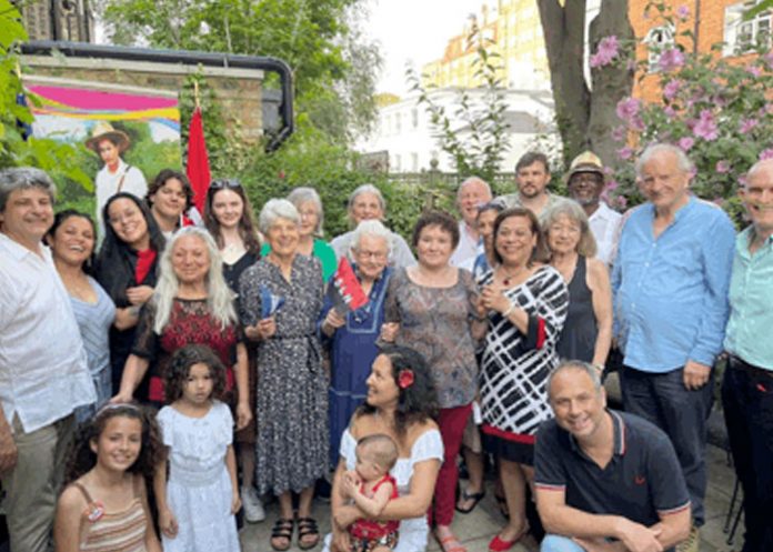 Foto: Celebran a la Revolución en Londres / Cortesía