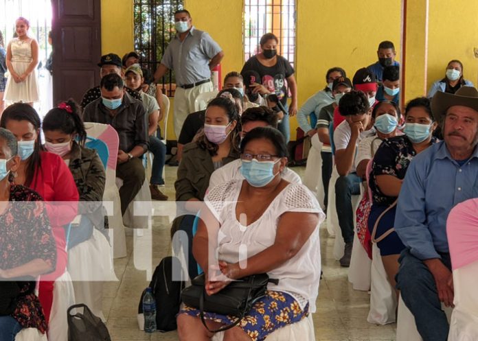 Foto: Foro con emprendedores del país / TN8