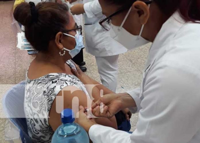 Jornada de vacunación contra el COVID-19 en Managua