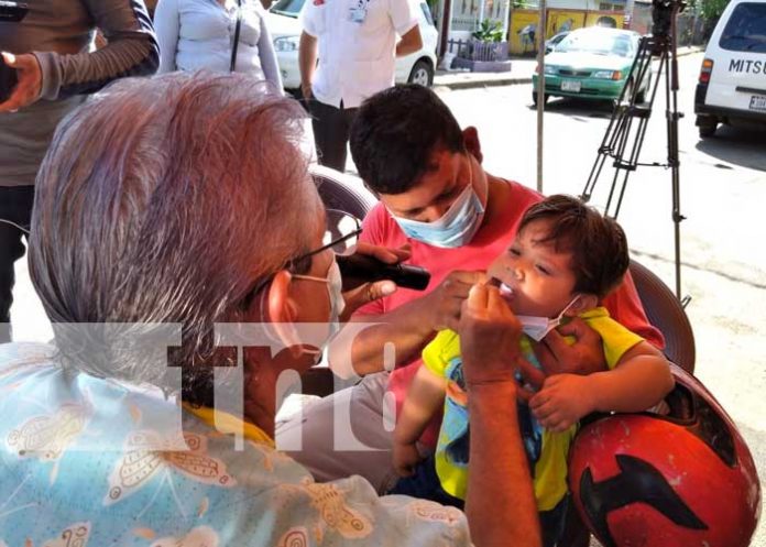 Atención en salud gratuita para familias del barrio Jonathan González