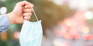 Así es el vestido de novia con más de mil mascarillas recicladas (FOTO)
