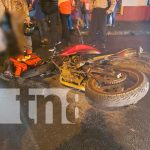 Motociclista vivo de milagro tras chocar contra una camioneta en Matagalpa Foto: Motociclista vivo de milagro tras chocar contra una camioneta en Matagalpa/TN8