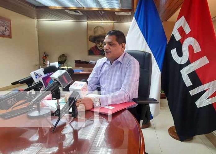 Conferencia de prensa sobre la economía de Nicaragua con Iván Acosta