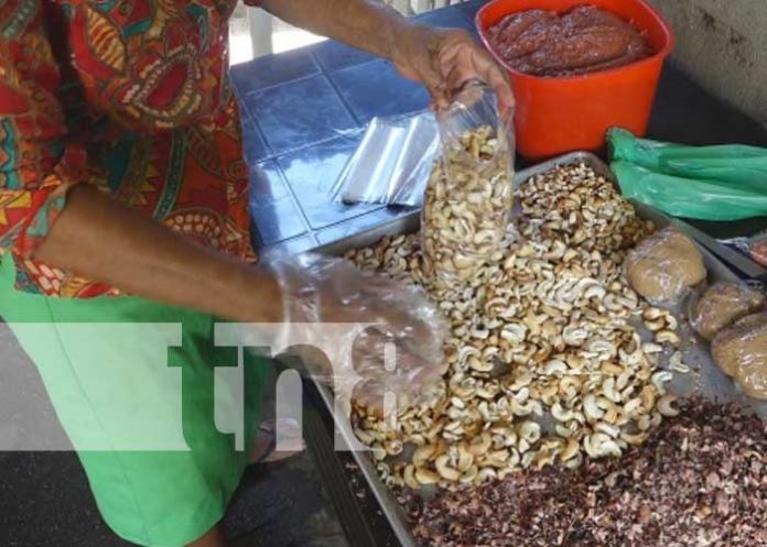 Cajetas Larios, negocio 