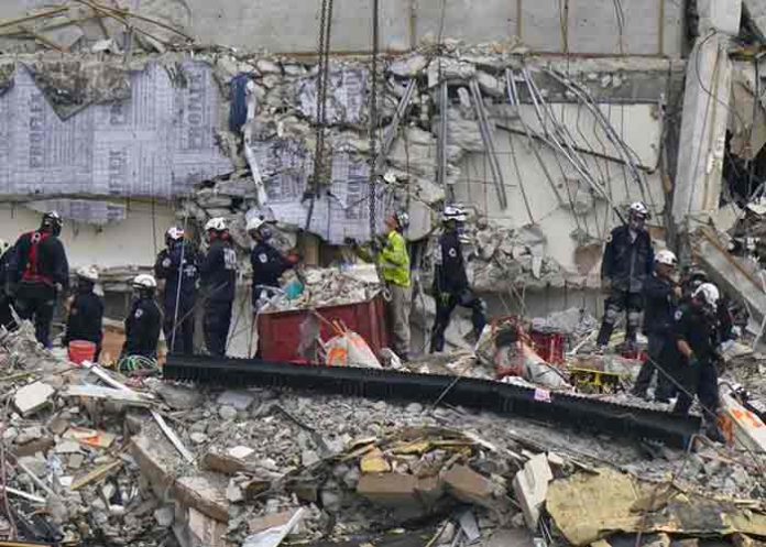 estados unidos, derrumbe, niñas,