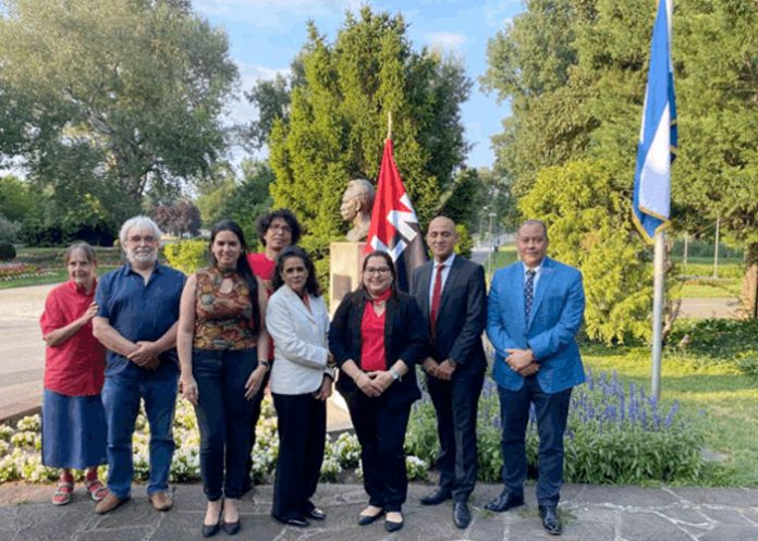 Foto: Celebran la Revolución en Austria / Cortesía