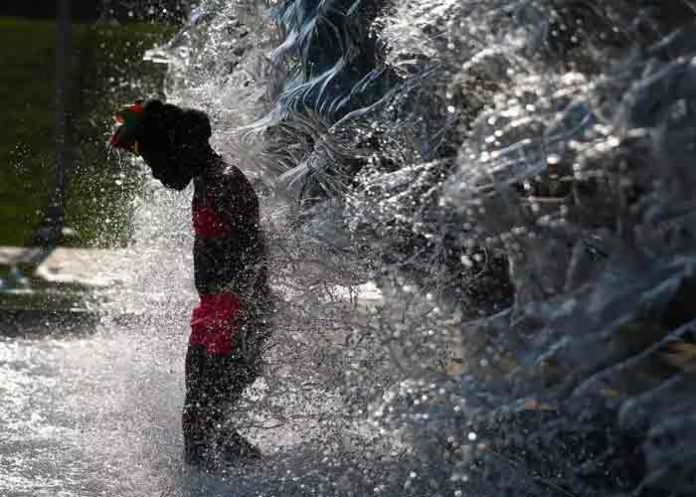 La ola de calor continúa extendiéndose en Estados Unidos