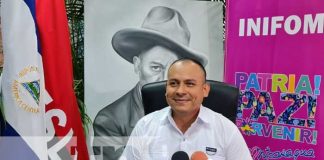 Iván Lacayo, director de INIFOM, informando sobre proyectos de progreso
