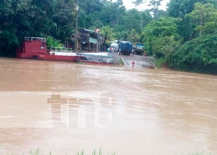 rio-san-juan-5 rio san juan, bomberos, polica, lluvias, inundaciones, el castillo,