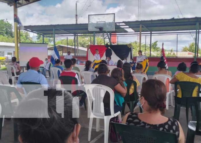 Reunión con autoridades y población en Muy Muy para evaluar servicios de salud