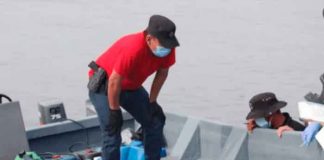La Fuerza Naval de El Salvador en operaciones interceptaron en las costas salvadoreña una embarcación con grandes cantidad de drogas.