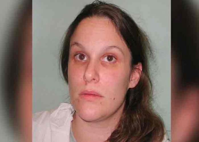 Sarah Sands, la mujer que mató a su vecino revela por qué lo hizo