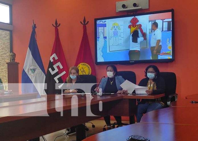 Foto: Continúa sistema educativo a través de teleclases en el país / TN8