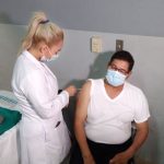 Población de Managua recibe vacuna para prevenir el COVID-19