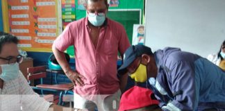 Foto: Habitantes de Tipitapa asisten al proceso de verificación / TN8