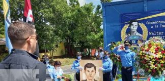 Conmemoración a Walter Mendoza, héroe de la Revolución