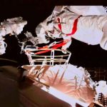 Astronautas chinos realizan una nueva caminata especial Astronautas chinos realizan una nueva caminata especial